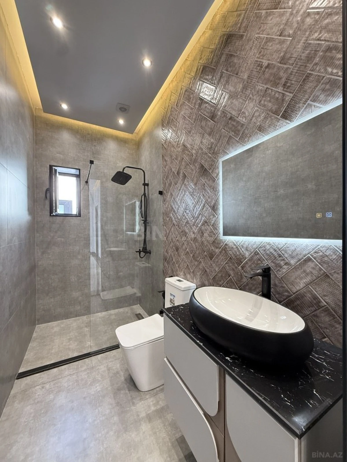 Satılır 4 otaqlı həyət evi 155 m²