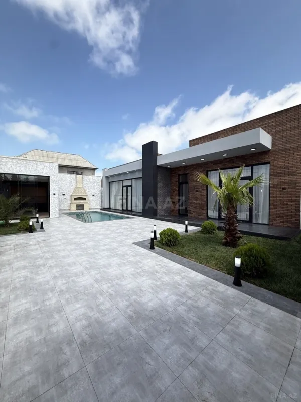 Satılır 4 otaqlı həyət evi 155 m²