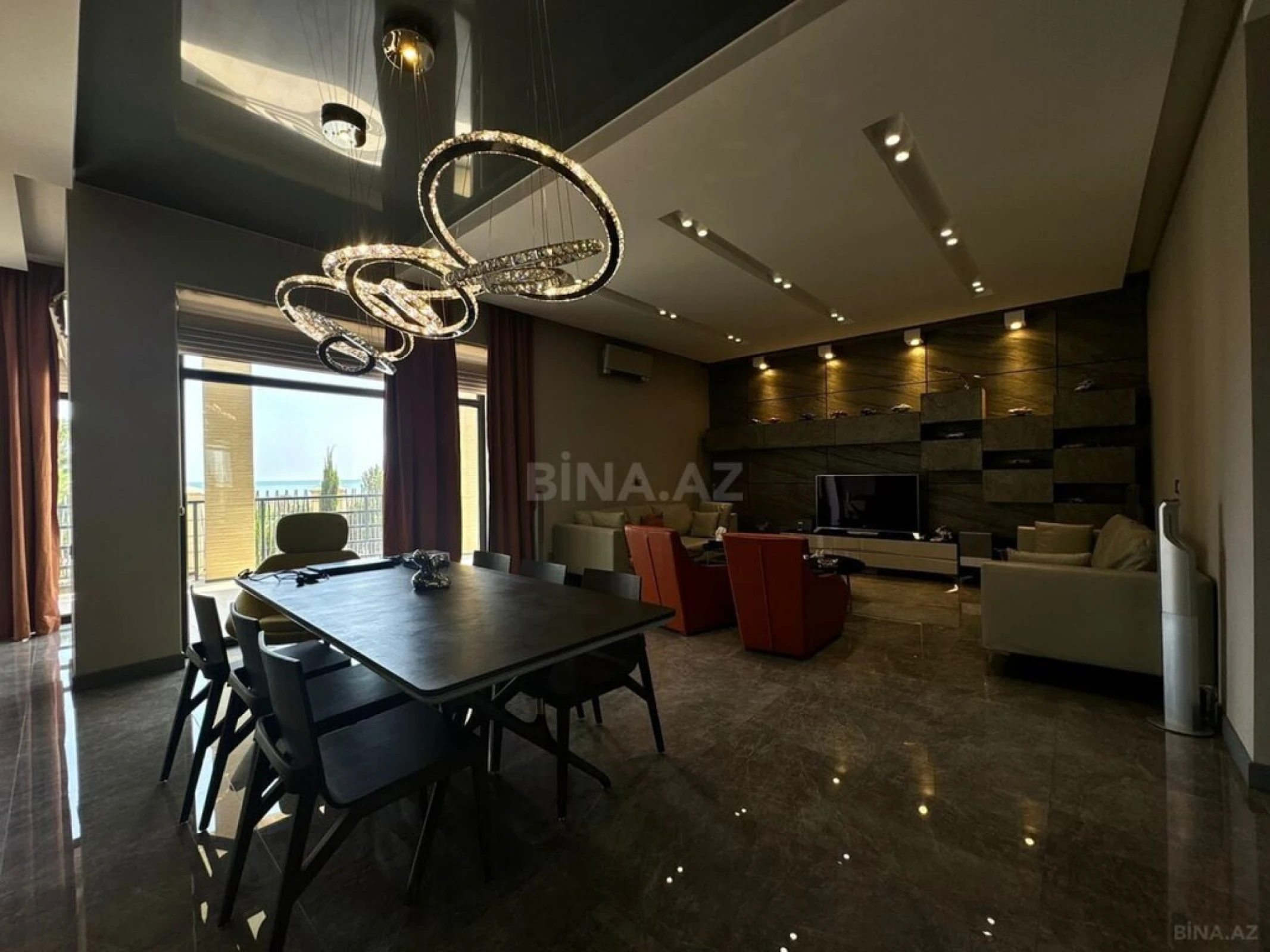 Kirayə verilir 4 otaqlı həyət evi 400 m²