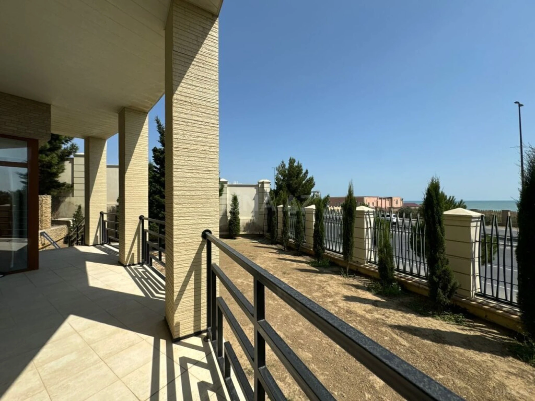 Kirayə verilir 4 otaqlı həyət evi 400 m²