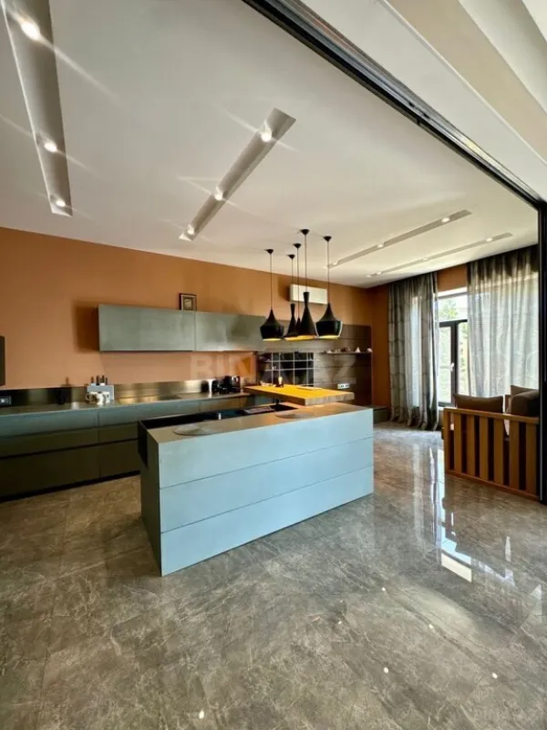 Kirayə verilir 4 otaqlı həyət evi 400 m²