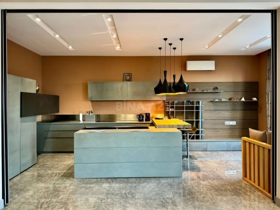 Kirayə verilir 4 otaqlı həyət evi 400 m²