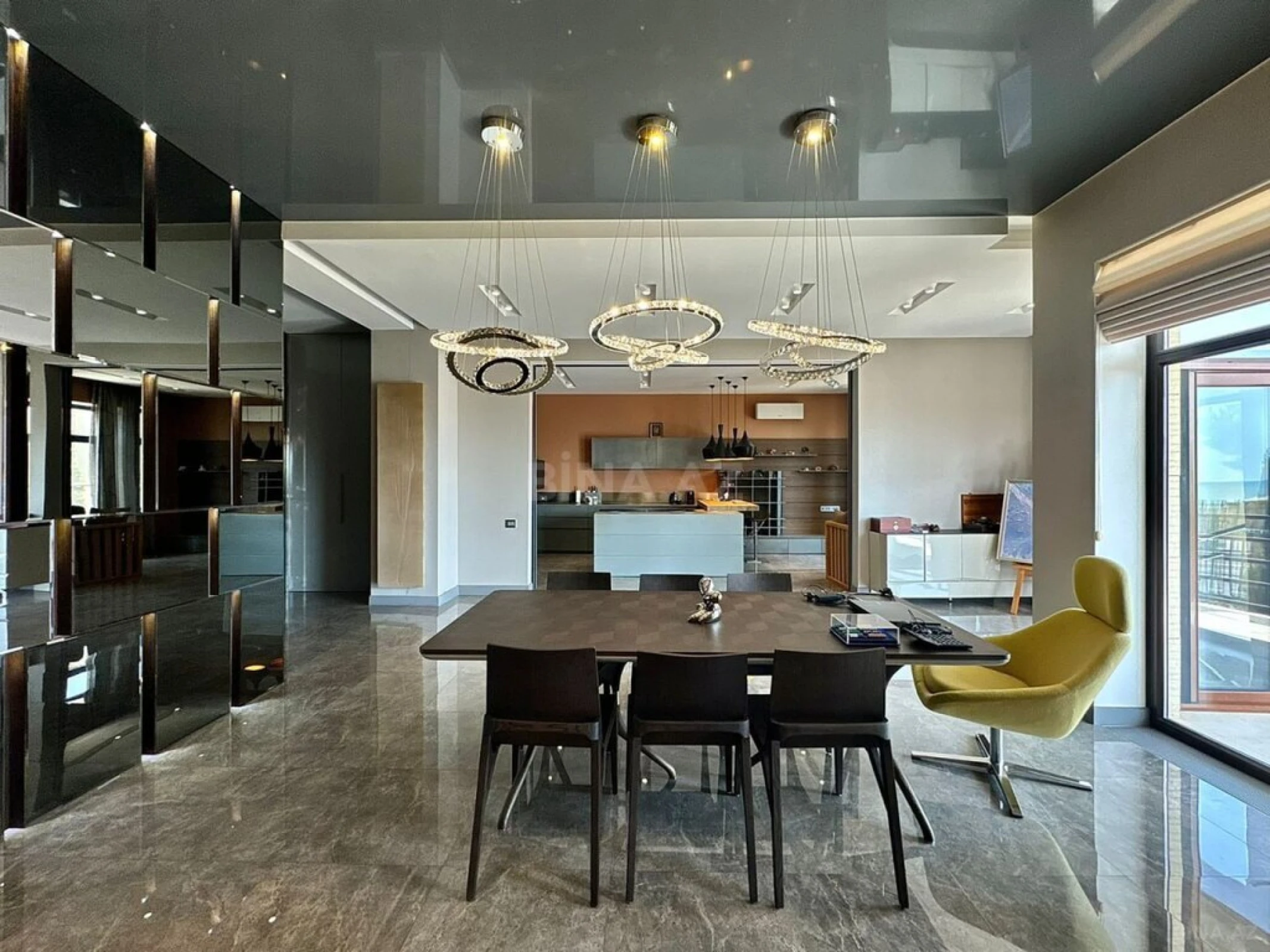 Kirayə verilir 4 otaqlı həyət evi 400 m²