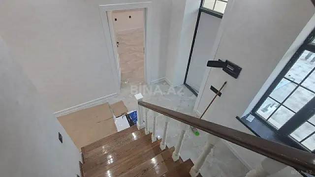 Satılır 5 otaqlı həyət evi 180 m²