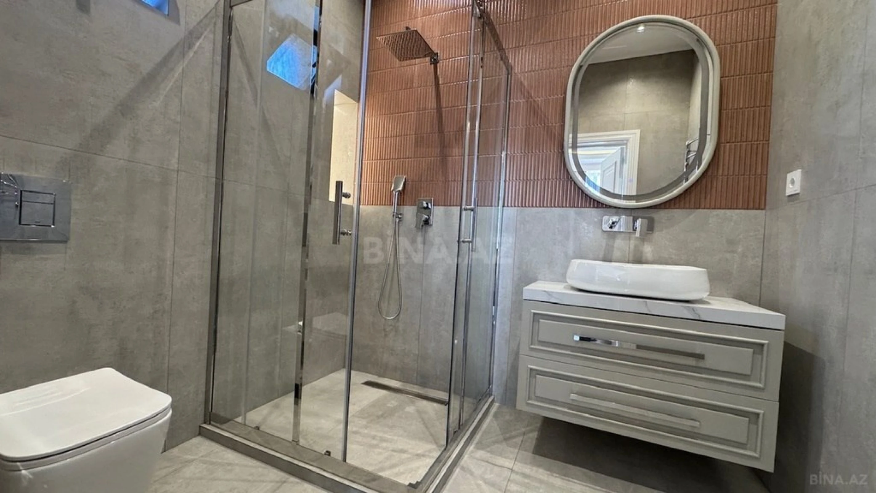 Satılır 6 otaqlı həyət evi 420 m²