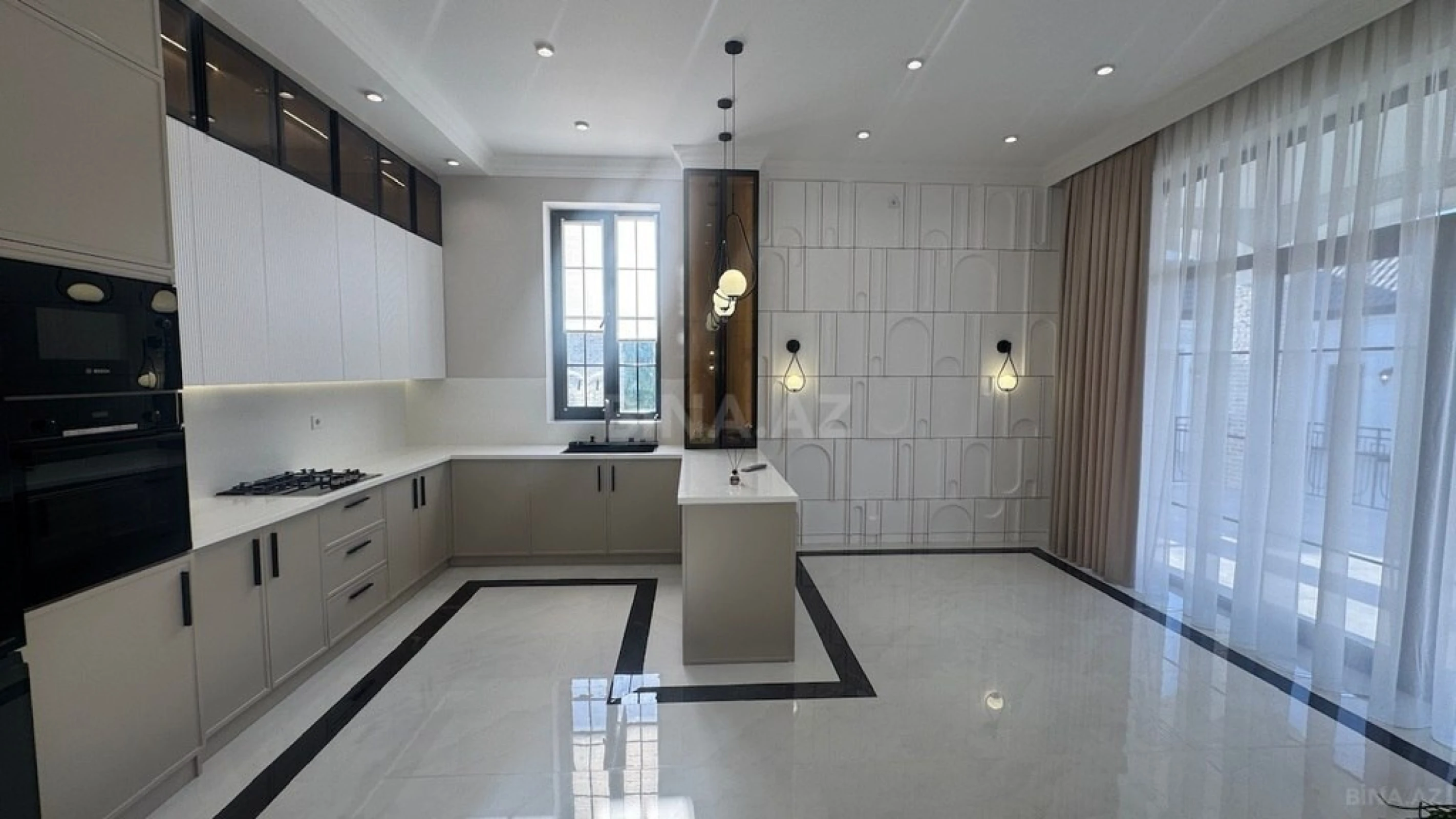 Satılır 6 otaqlı həyət evi 420 m²