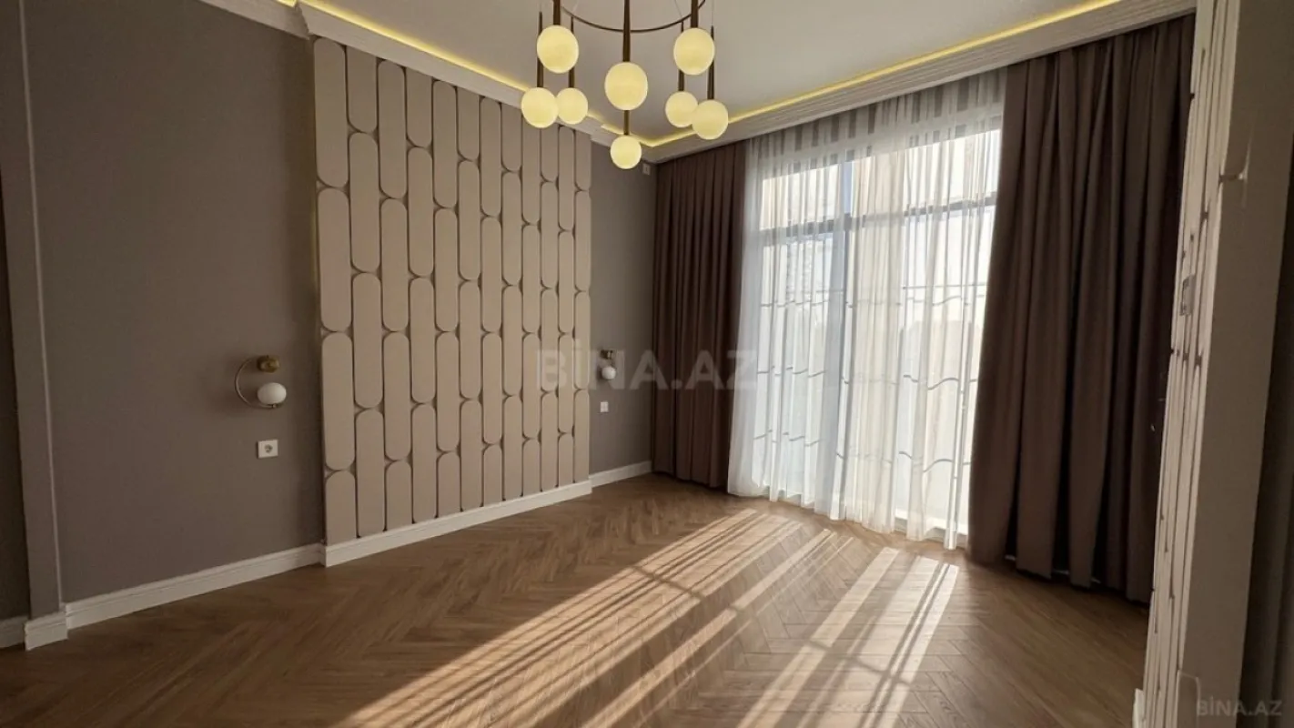 Satılır 6 otaqlı həyət evi 420 m²