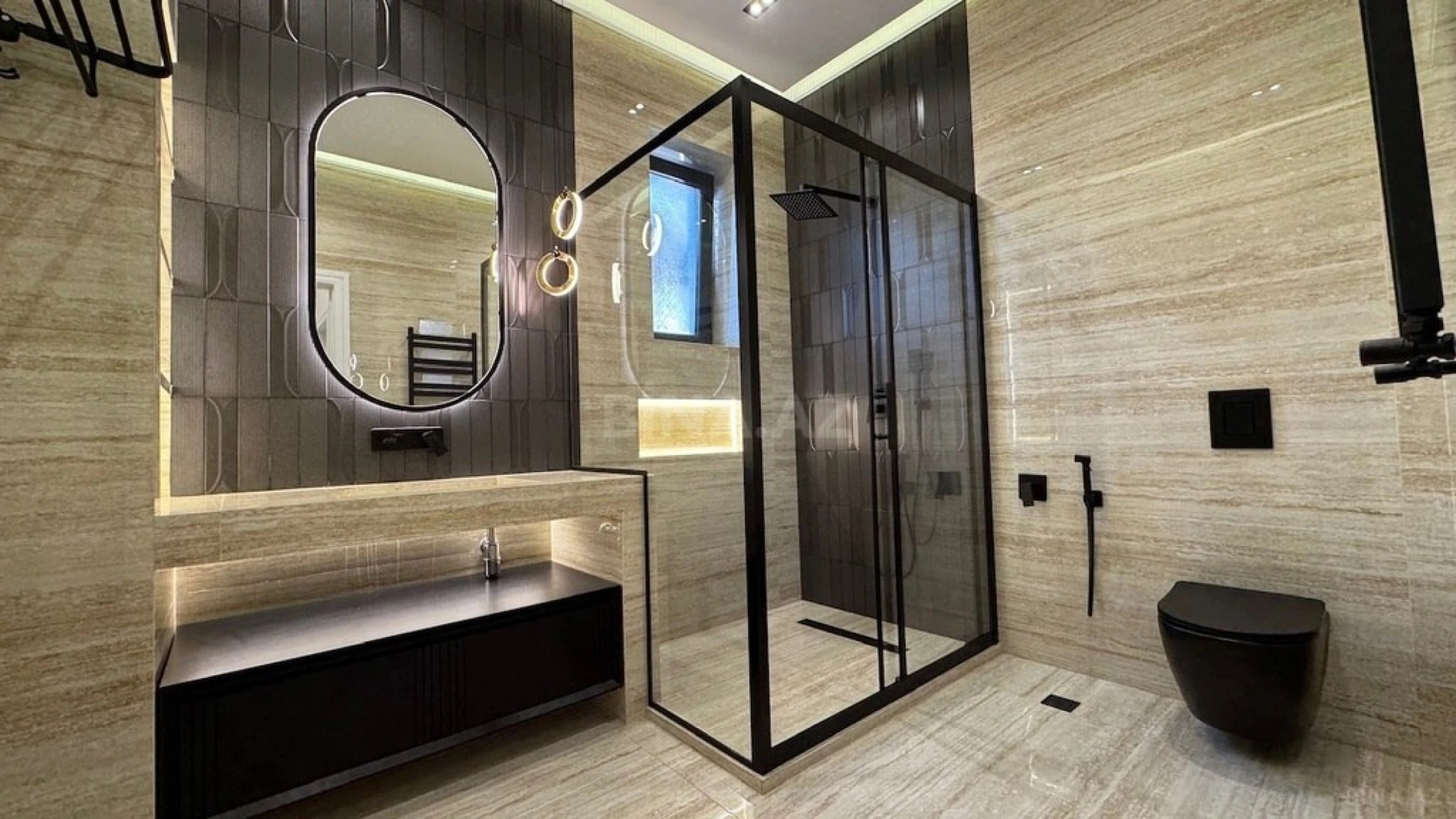 Satılır 6 otaqlı həyət evi 420 m²