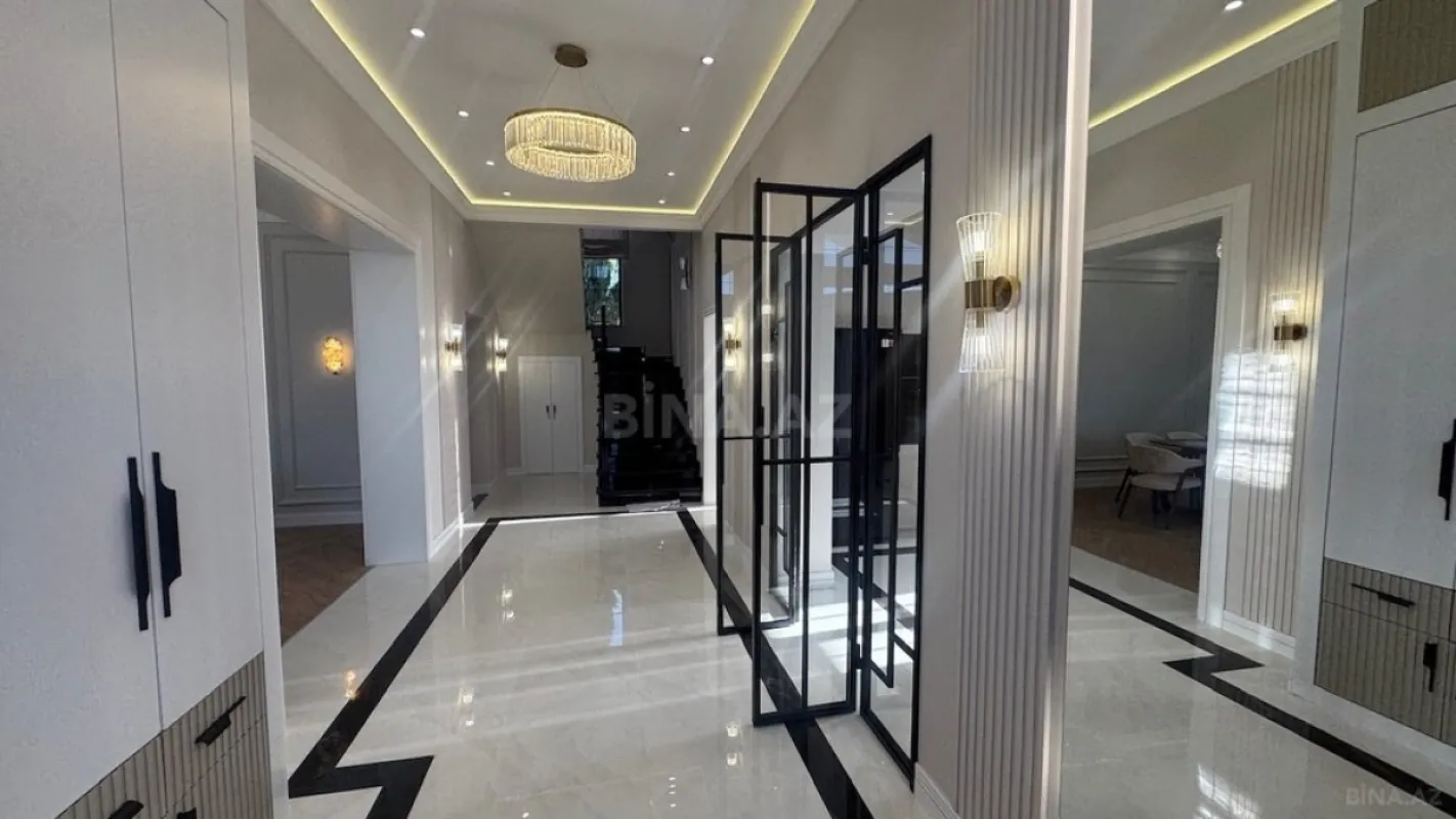 Satılır 6 otaqlı həyət evi 420 m²