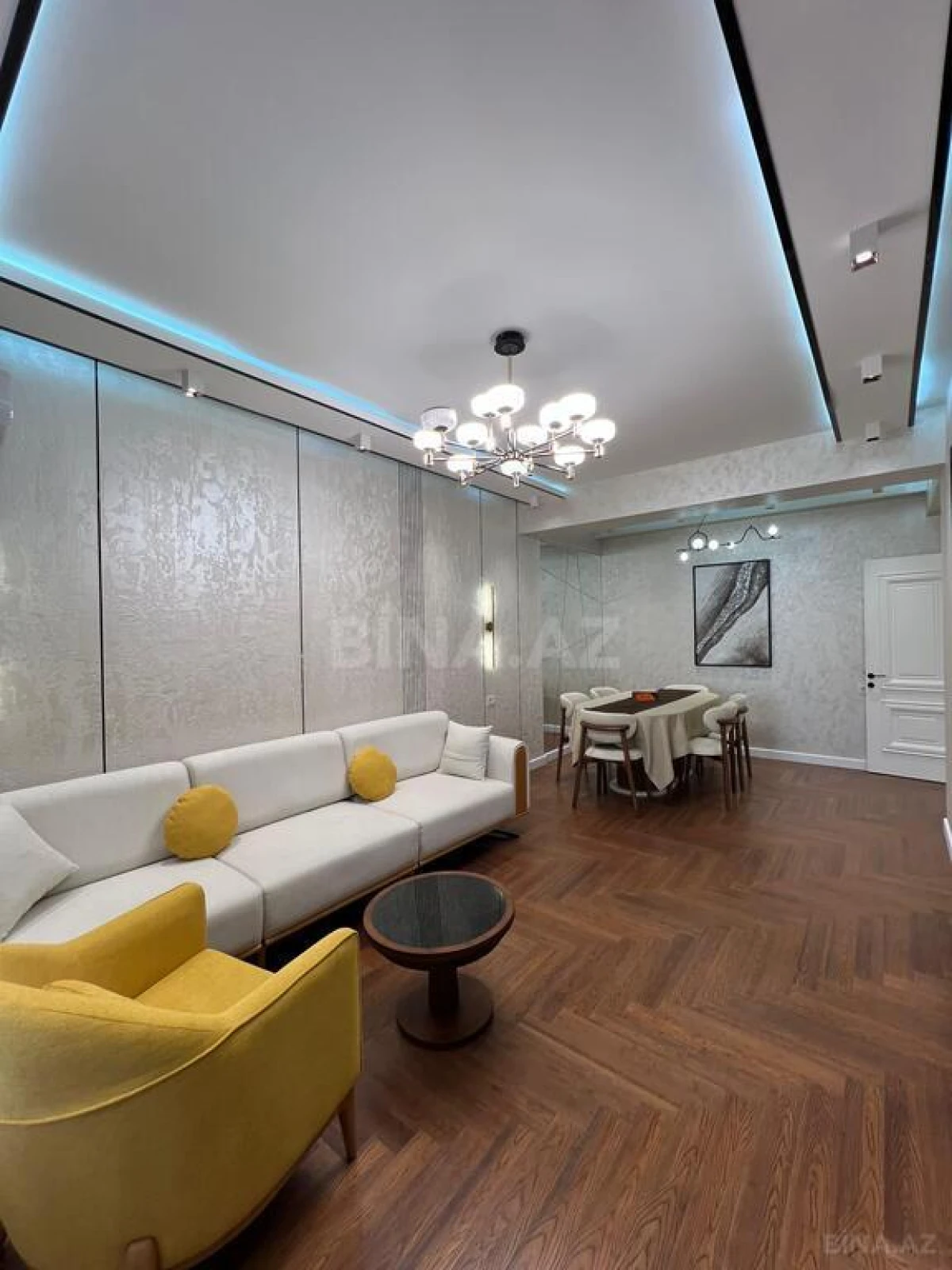 Satılır 3 otaqlı mənzil 137 m²