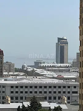 Satılır 3 otaqlı mənzil 137 m²