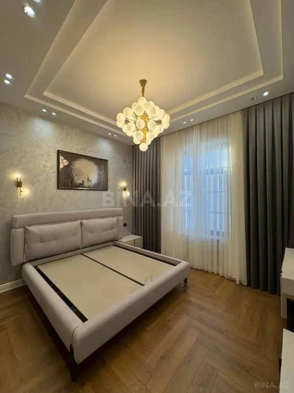 Satılır 4 otaqlı həyət evi 290 m²