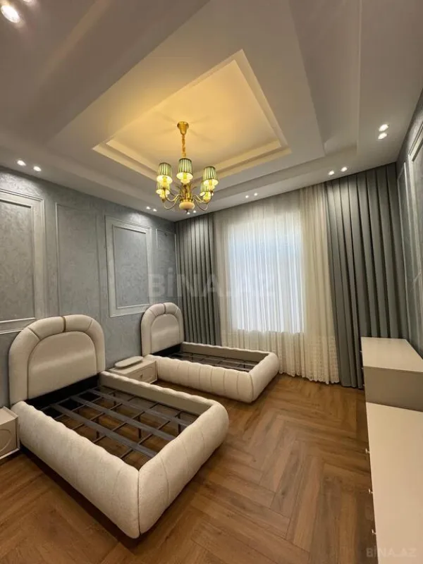 Satılır 4 otaqlı həyət evi 290 m²