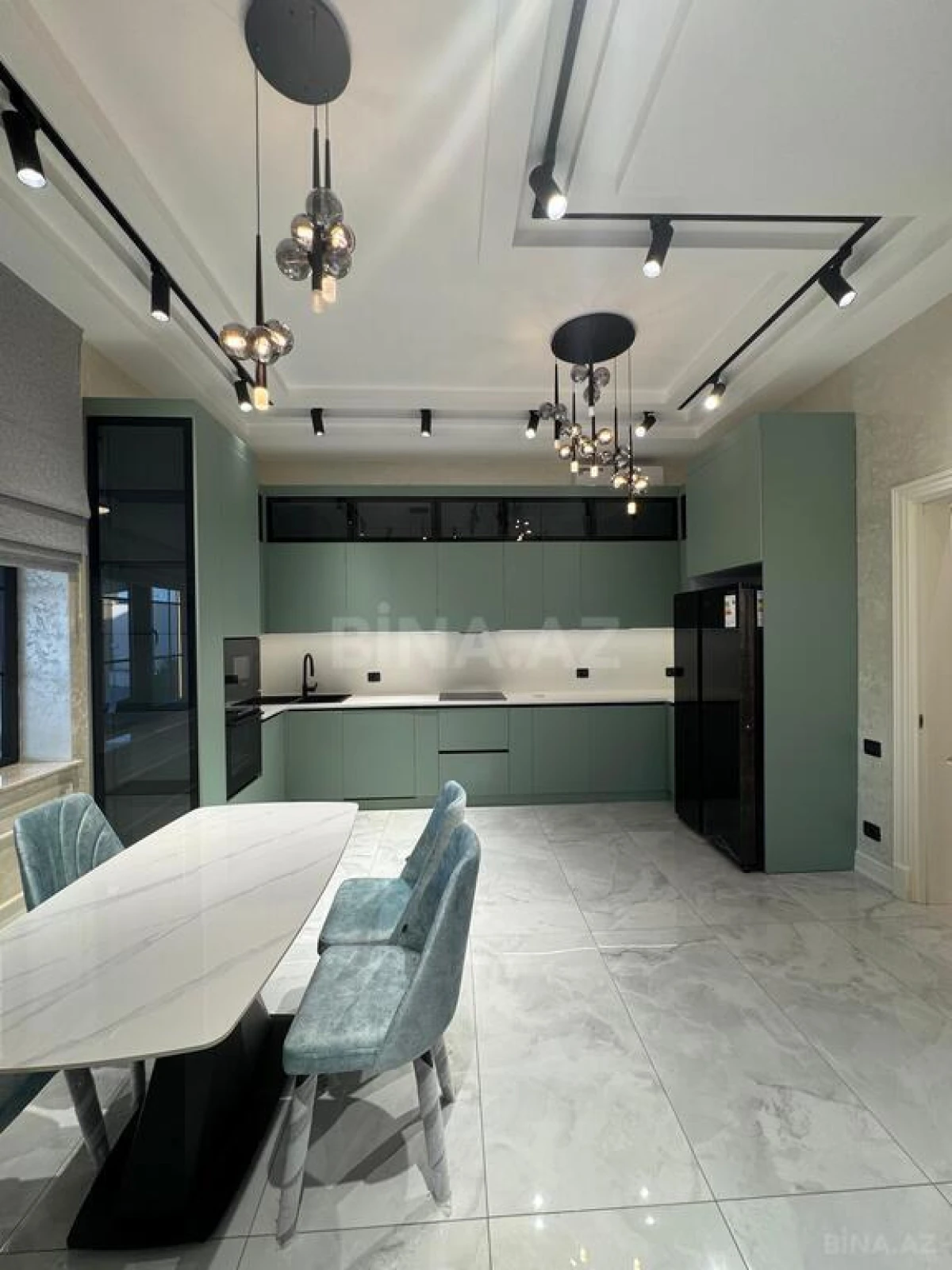 Satılır 4 otaqlı həyət evi 290 m²