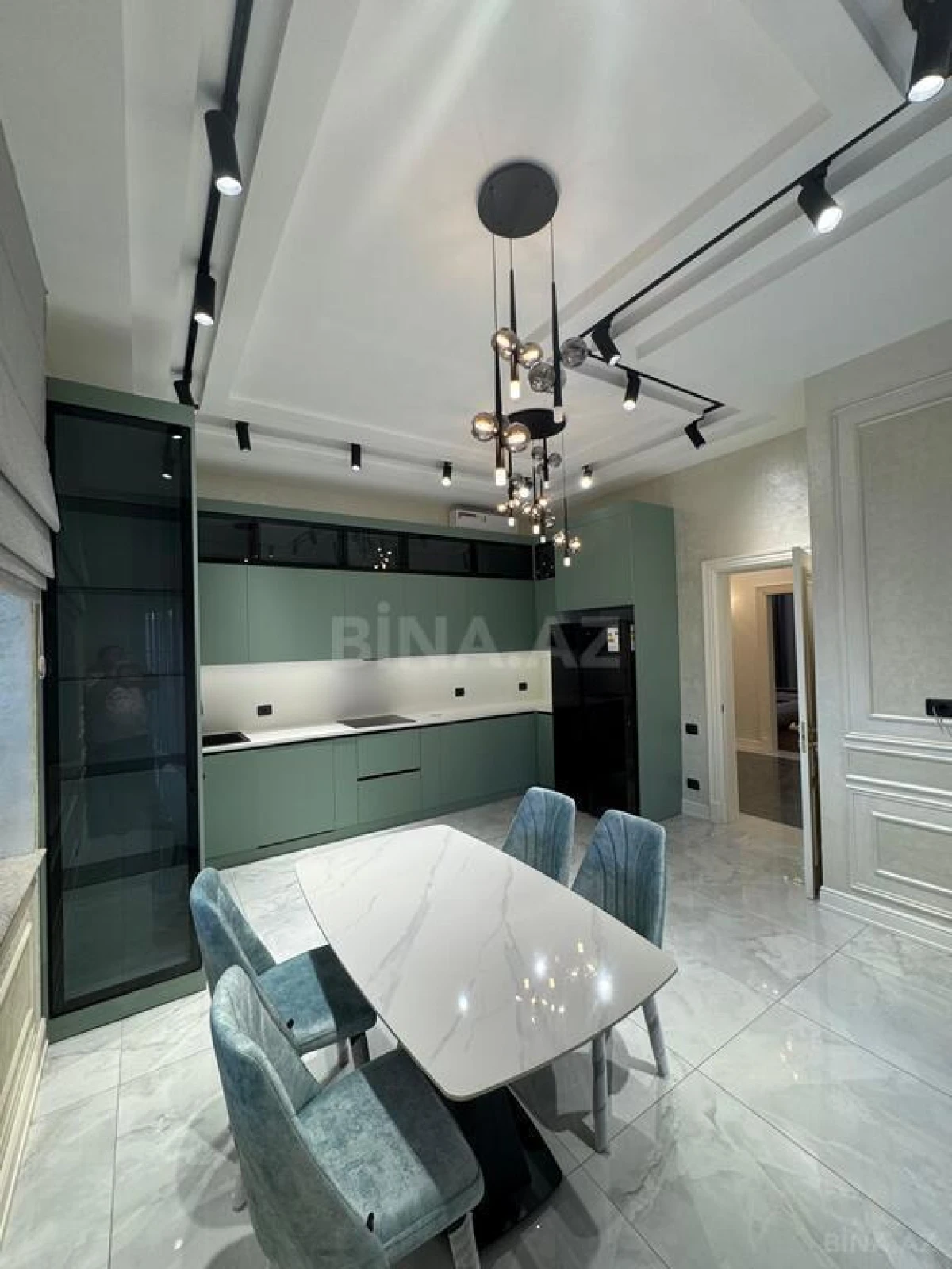 Satılır 4 otaqlı həyət evi 290 m²