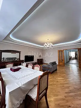 Satılır 3 otaqlı mənzil 154 m²