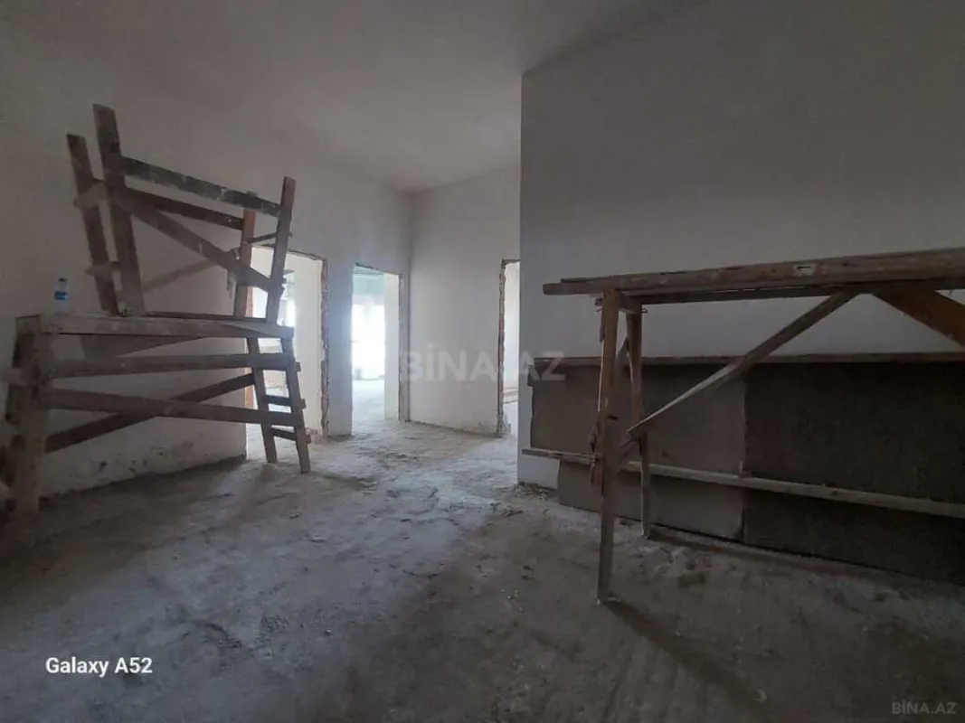 Satılır 3 otaqlı mənzil 147 m²
