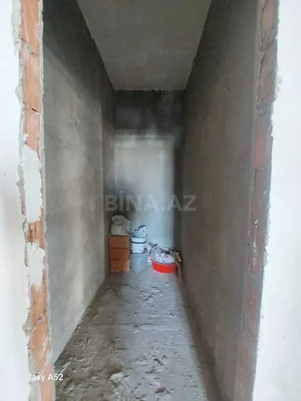 Satılır 3 otaqlı mənzil 147 m²