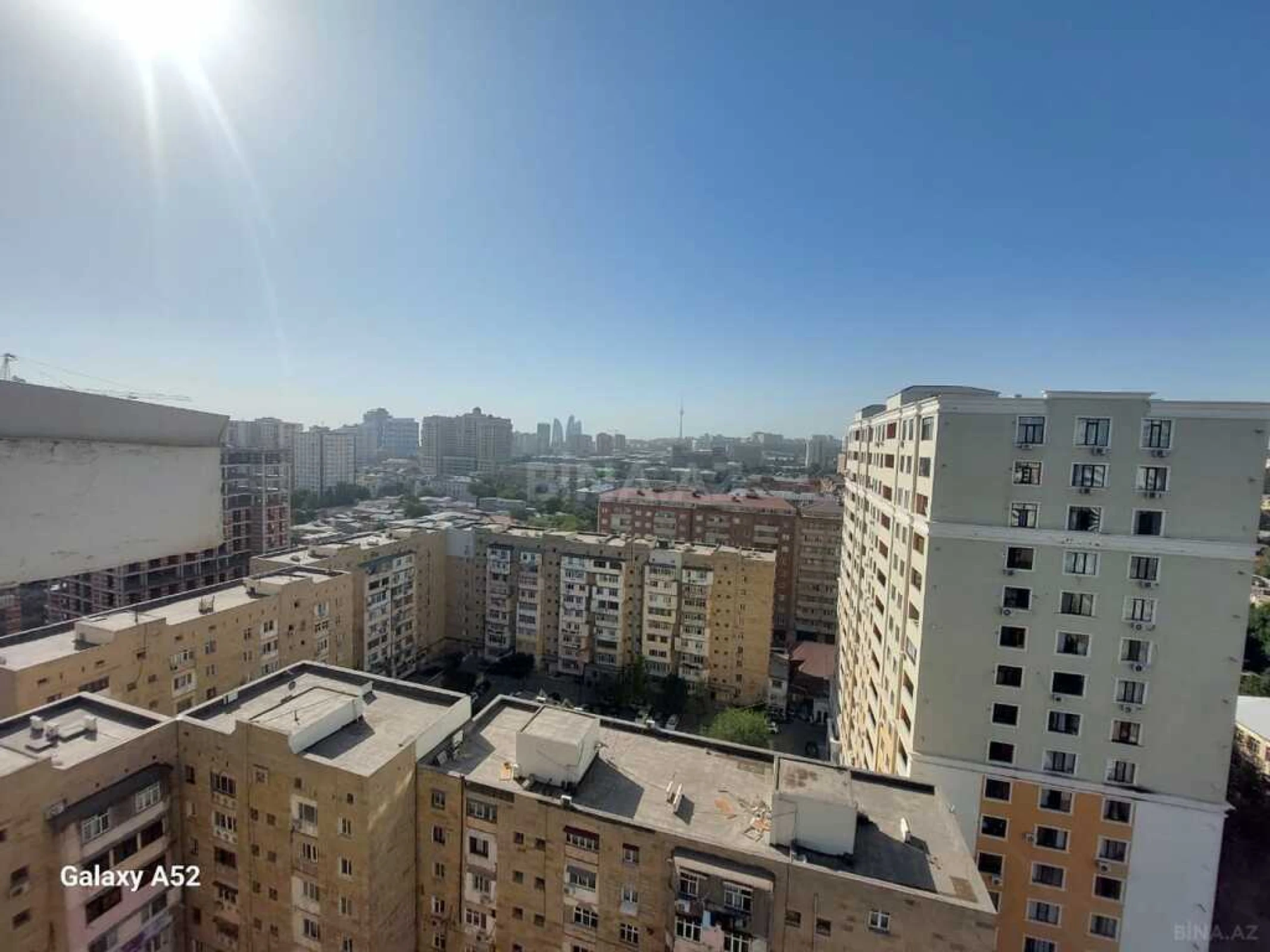 Satılır 3 otaqlı mənzil 147 m²