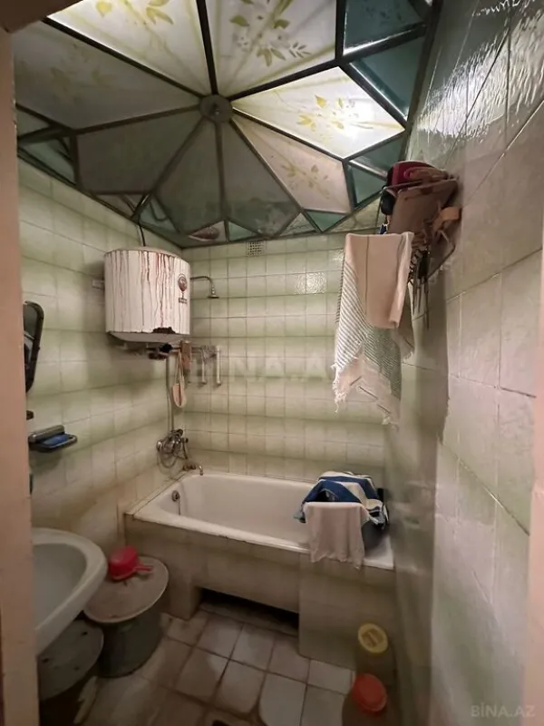 Satılır 2 otaqlı mənzil 42.5 m²