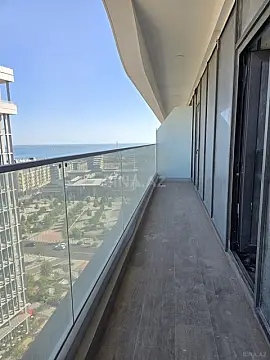 Satılır 2 otaqlı mənzil 82 m²