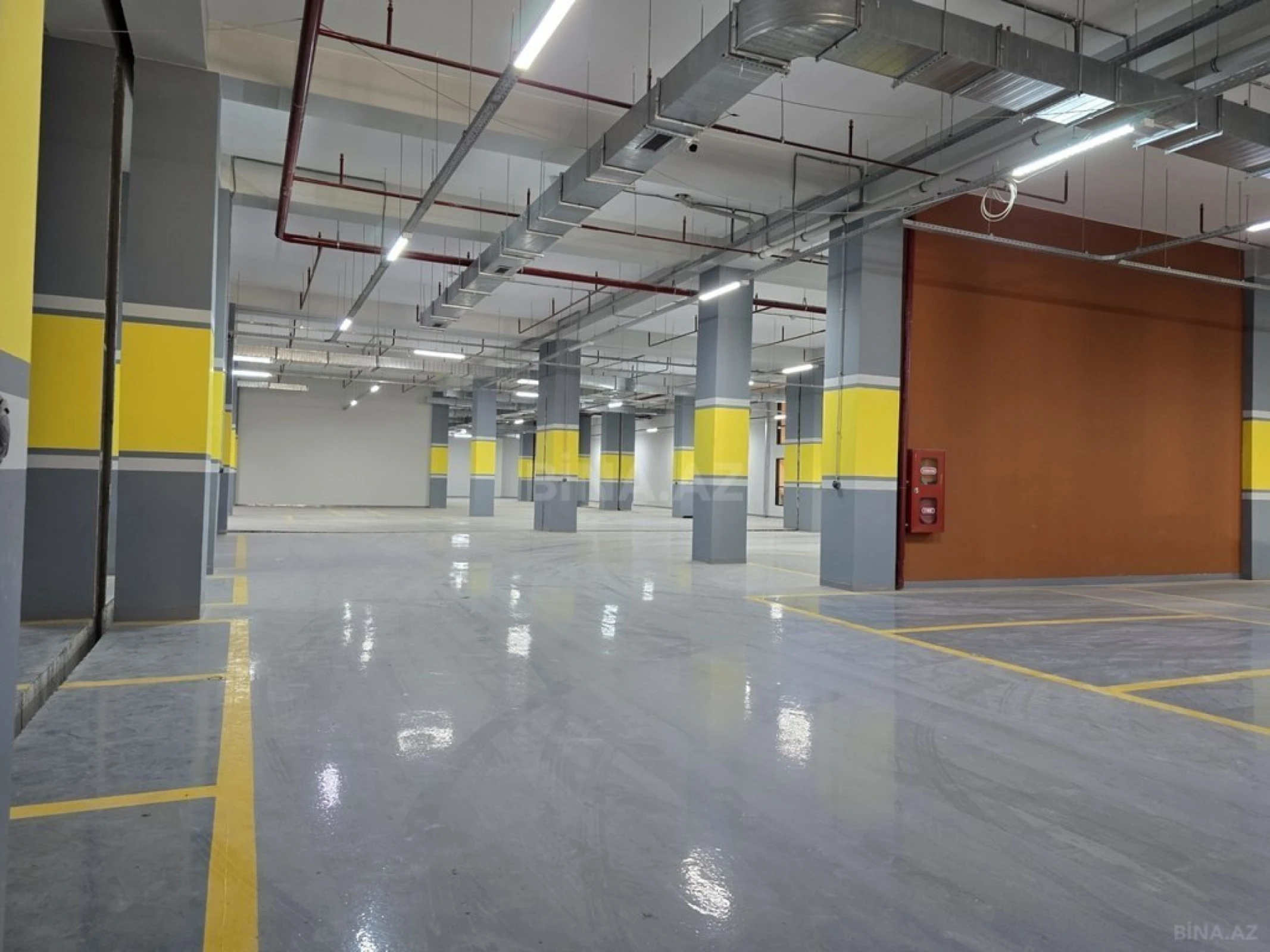 Satılır 2 otaqlı mənzil 82 m²