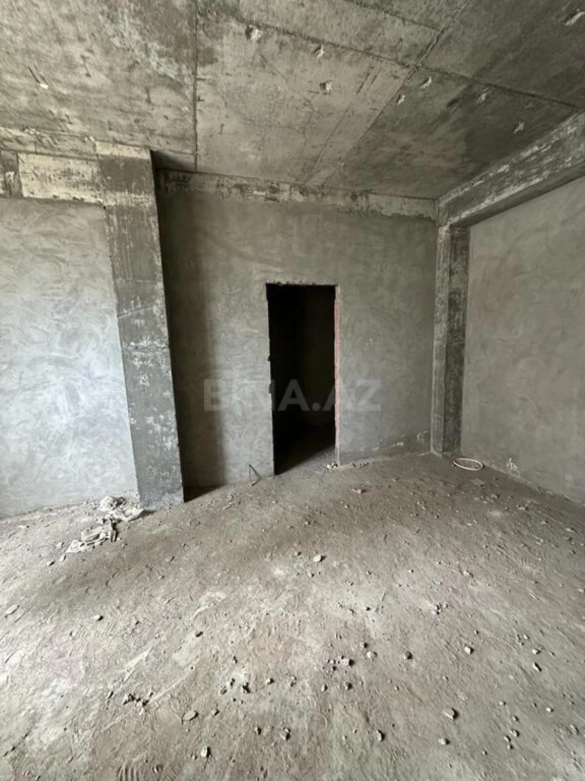 Satılır 3 otaqlı mənzil 112 m²