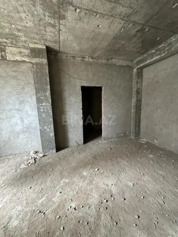 Satılır 3 otaqlı mənzil 112 m²