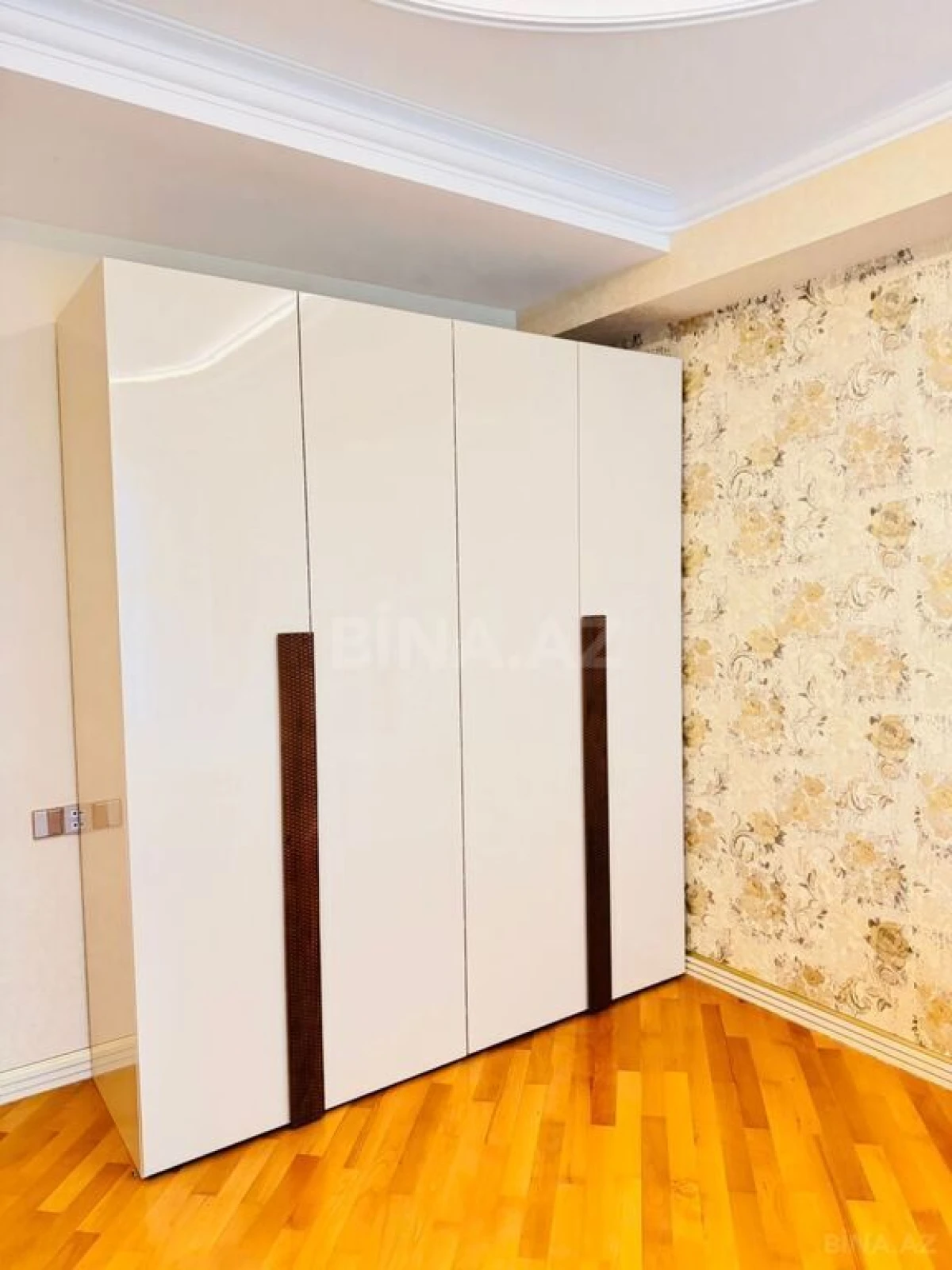 Kirayə verilir 3 otaqlı mənzil 100 m²