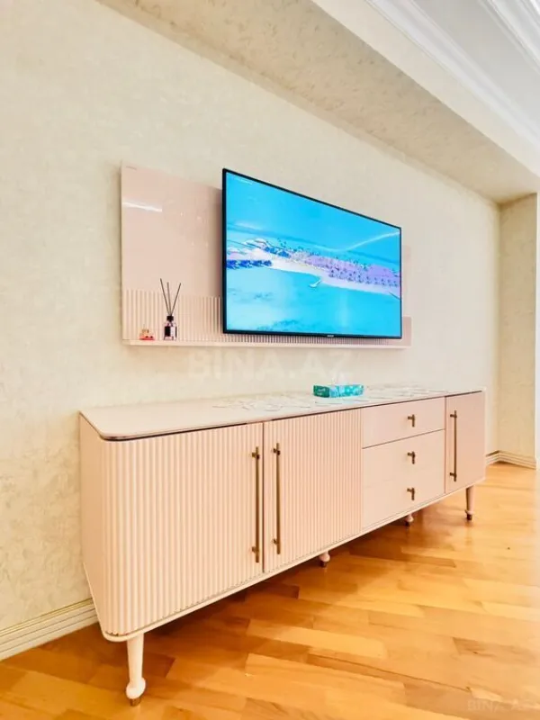 Kirayə verilir 3 otaqlı mənzil 100 m²