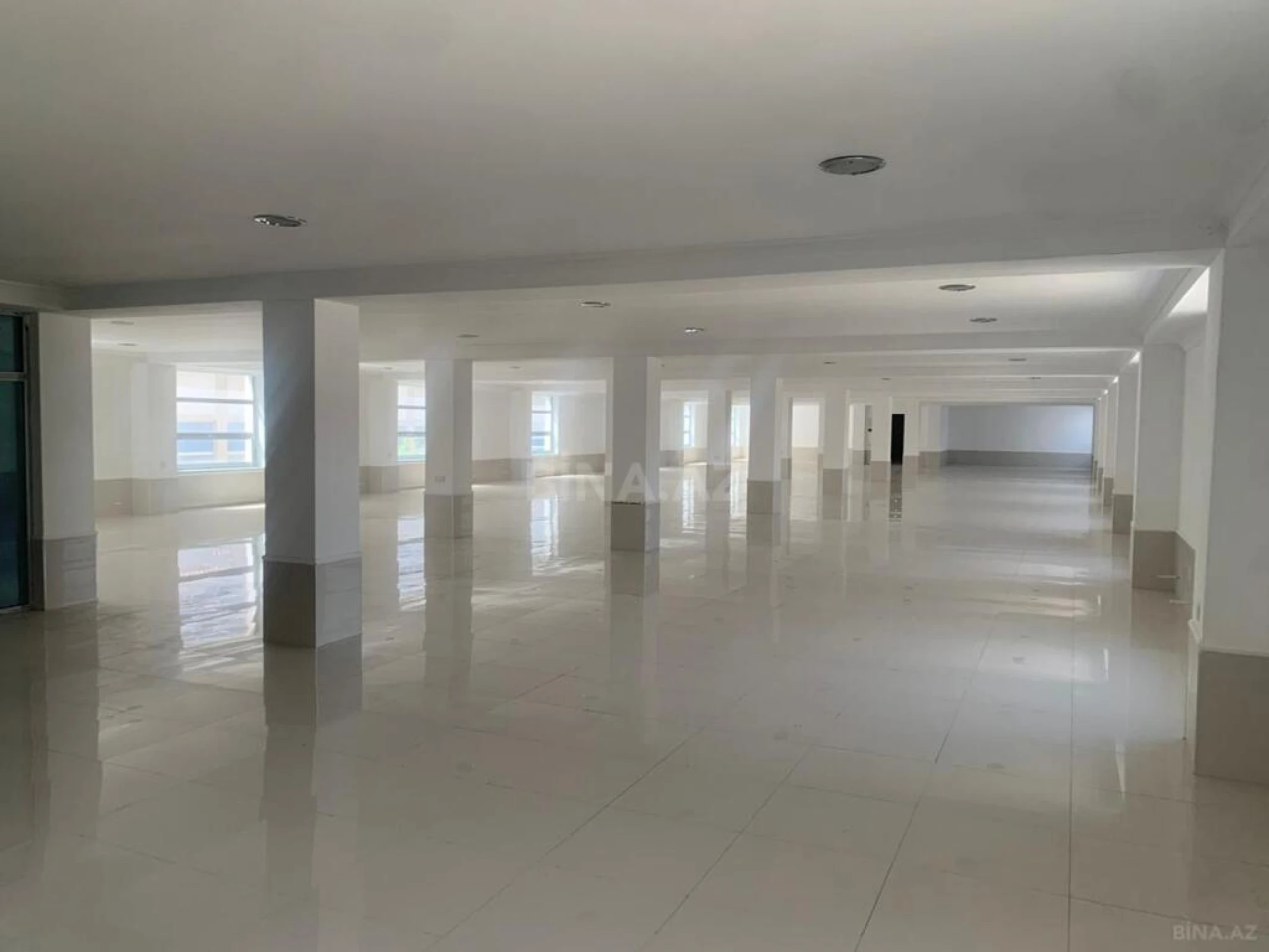 Kirayə verilir obyekt 600 m²