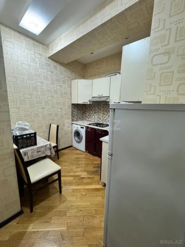 Kirayə verilir 2 otaqlı mənzil 65 m²