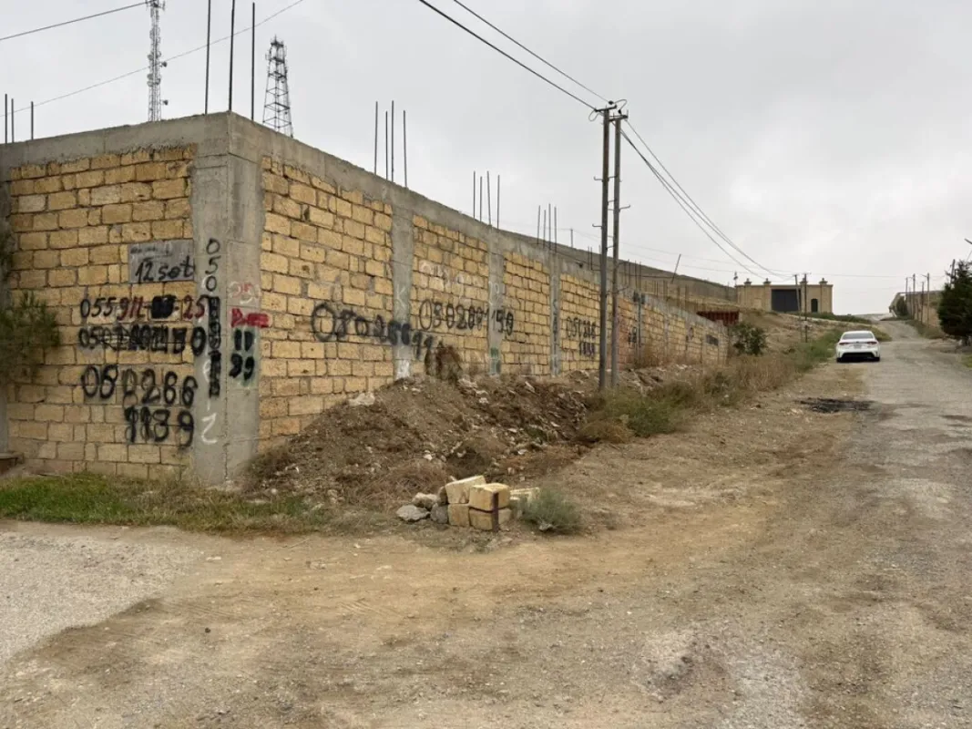 Satılır torpaq sahəsi 12 m²