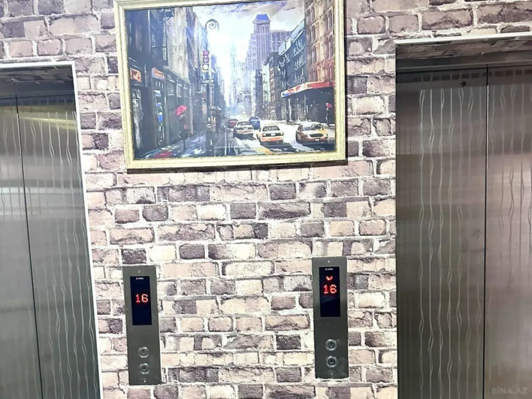 Satılır 3 otaqlı mənzil 106 m²