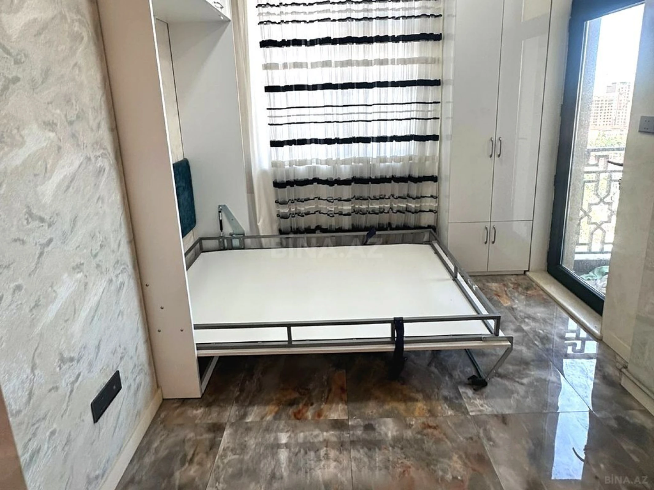 Satılır 3 otaqlı mənzil 106 m²