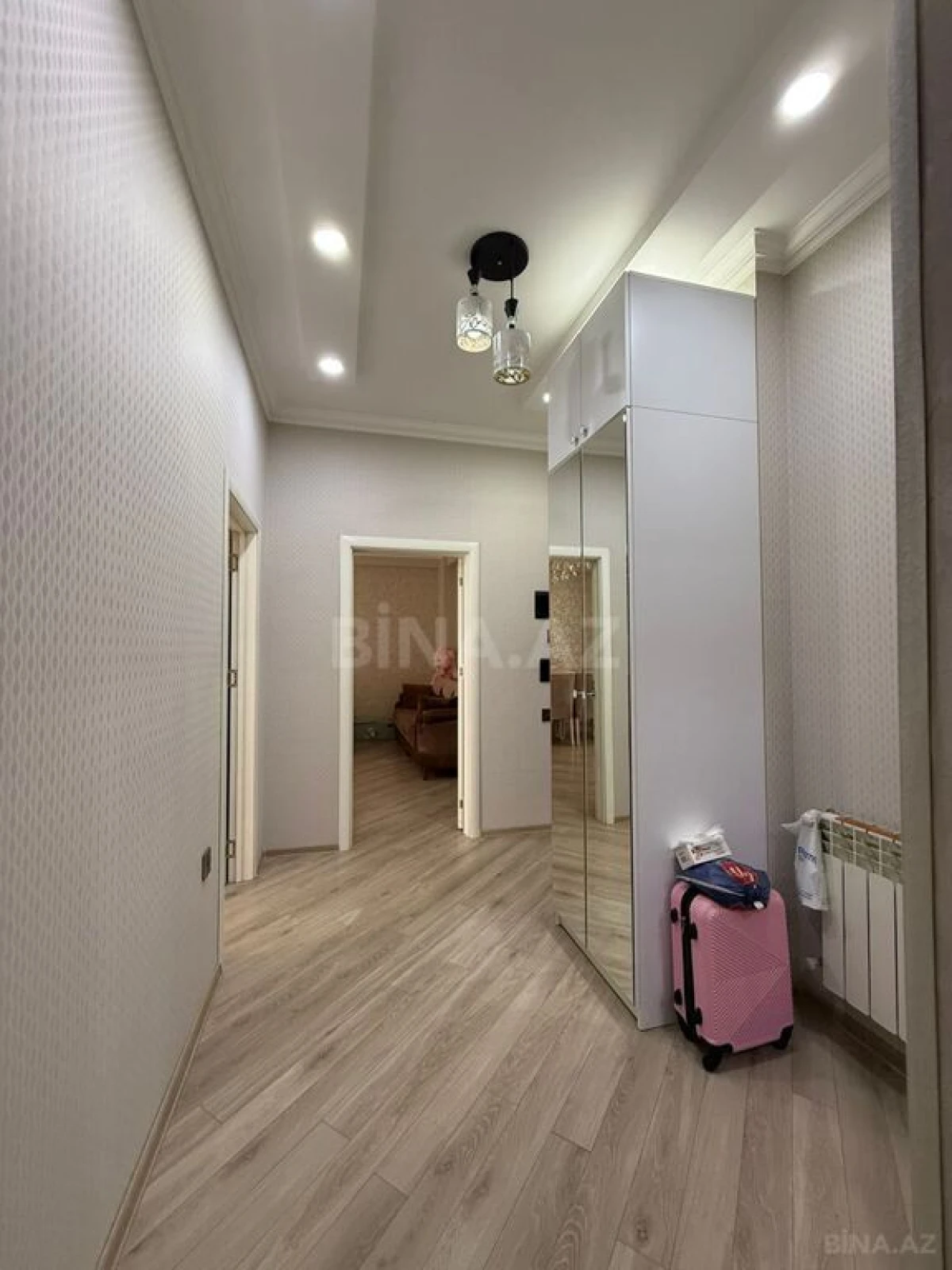 Satılır 2 otaqlı mənzil 58 m²