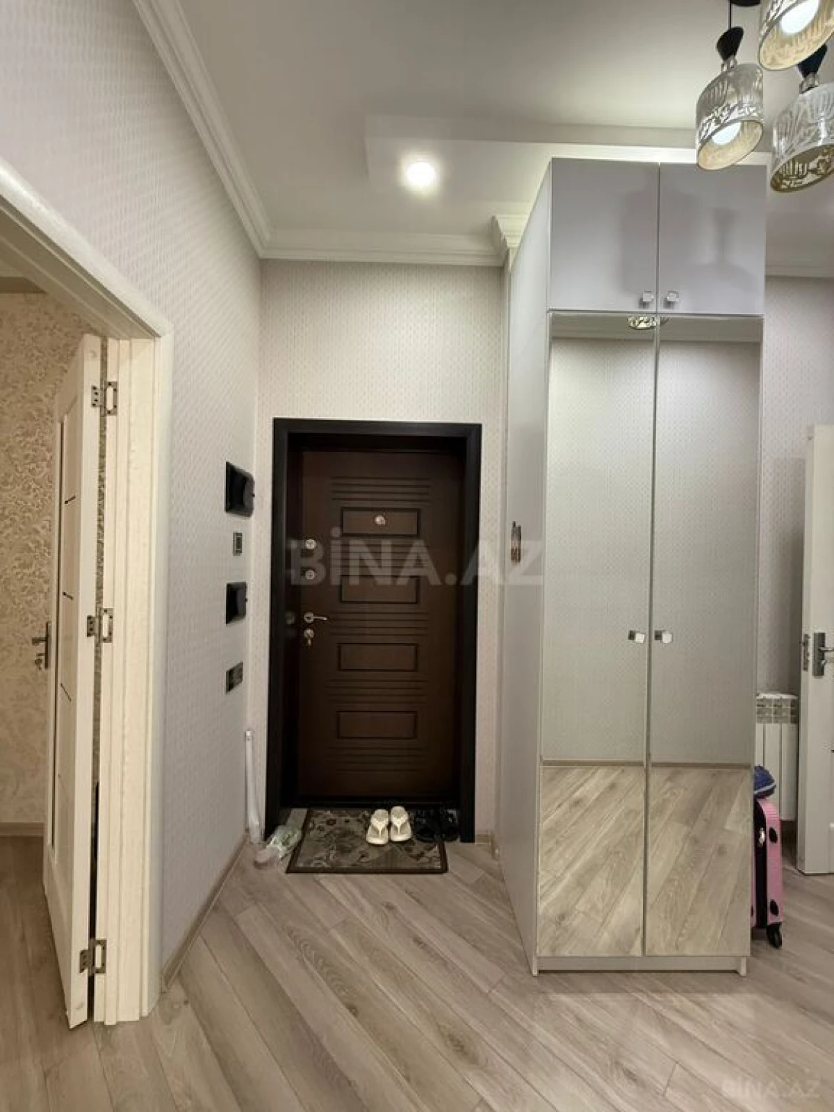Satılır 2 otaqlı mənzil 58 m²