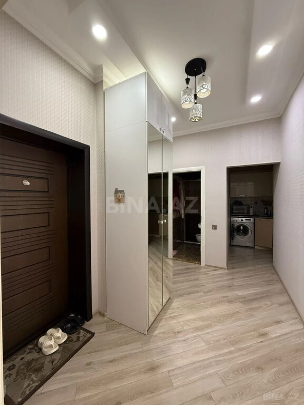 Satılır 2 otaqlı mənzil 58 m²