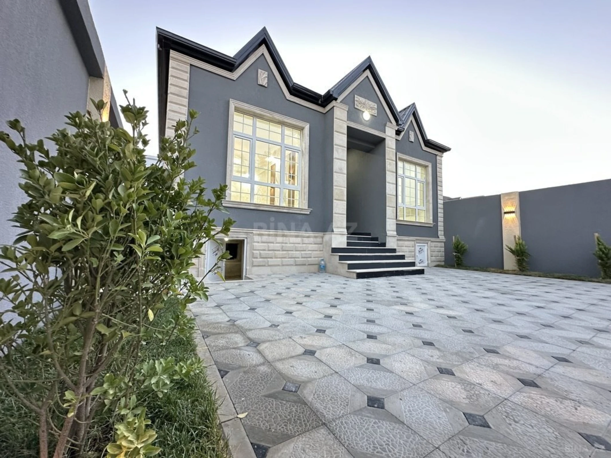 Satılır 4 otaqlı həyət evi 120 m²