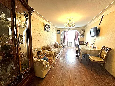 Satılır 4 otaqlı mənzil 100 m² — Bakı 4 otaq 100.00 m²
