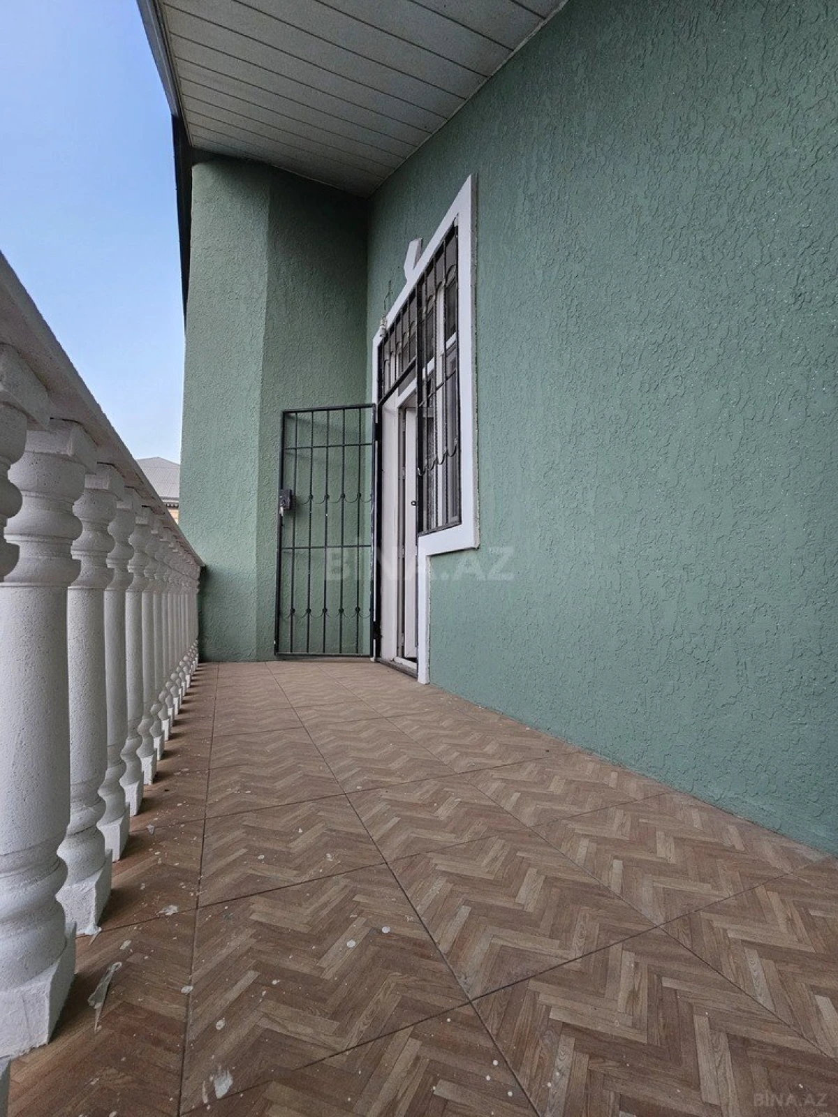 Satılır 6 otaqlı həyət evi 200 m²