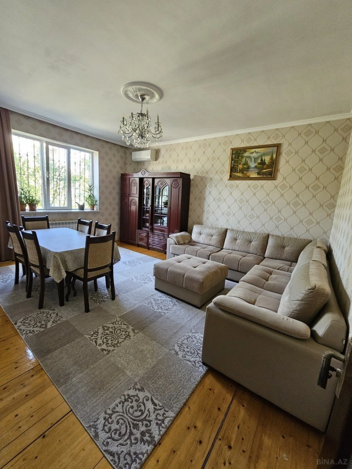 Satılır 6 otaqlı həyət evi 200 m²