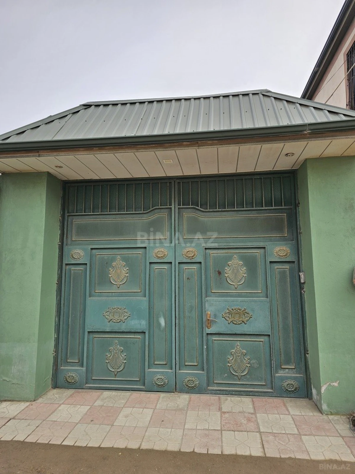 Satılır 6 otaqlı həyət evi 200 m²