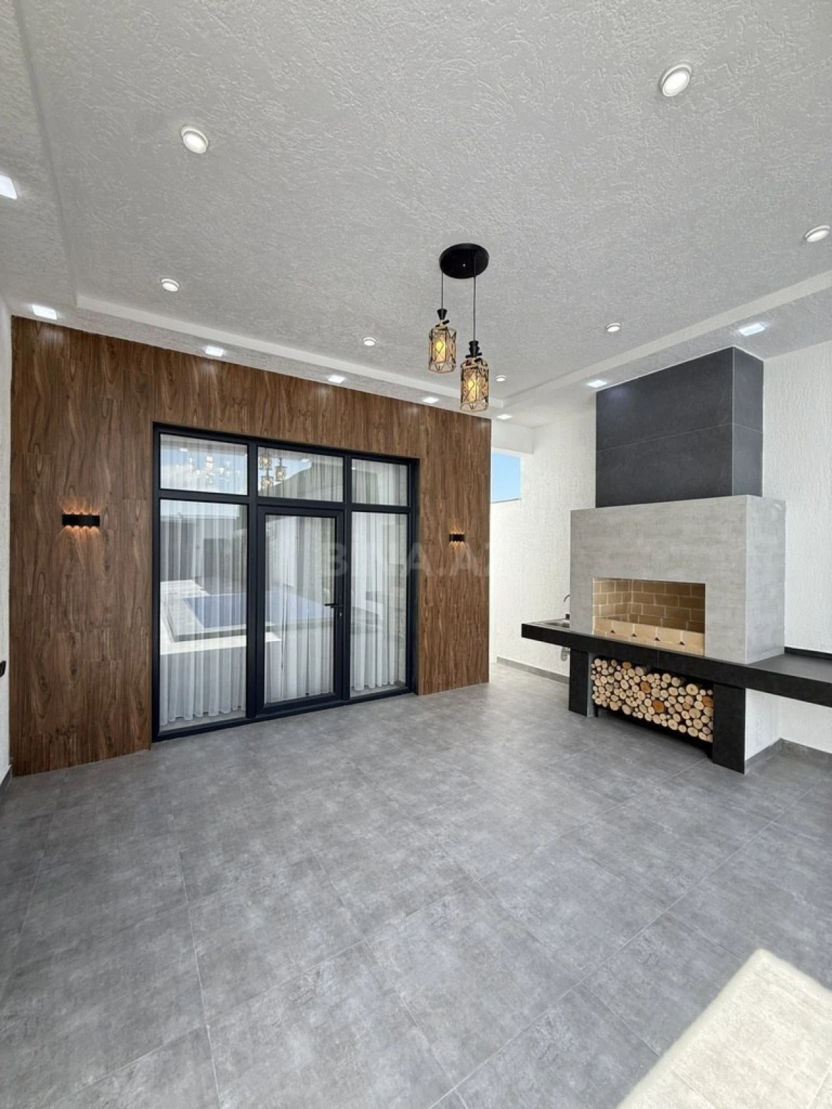 Satılır 4 otaqlı həyət evi 200 m²