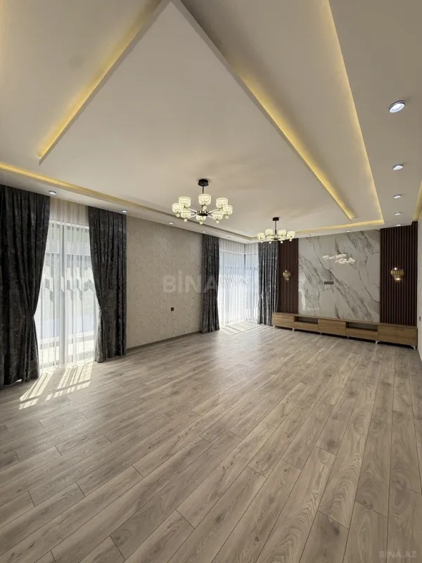 Satılır 4 otaqlı həyət evi 200 m²