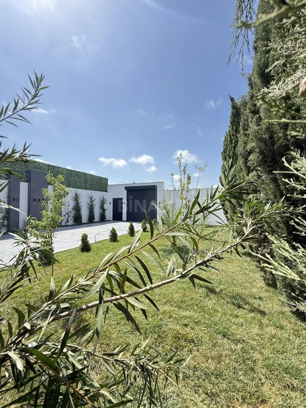 Satılır 4 otaqlı həyət evi 200 m²