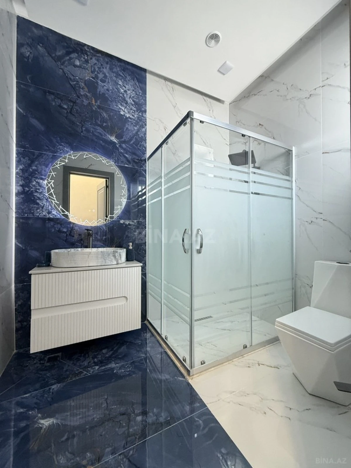 Satılır 4 otaqlı həyət evi 200 m²