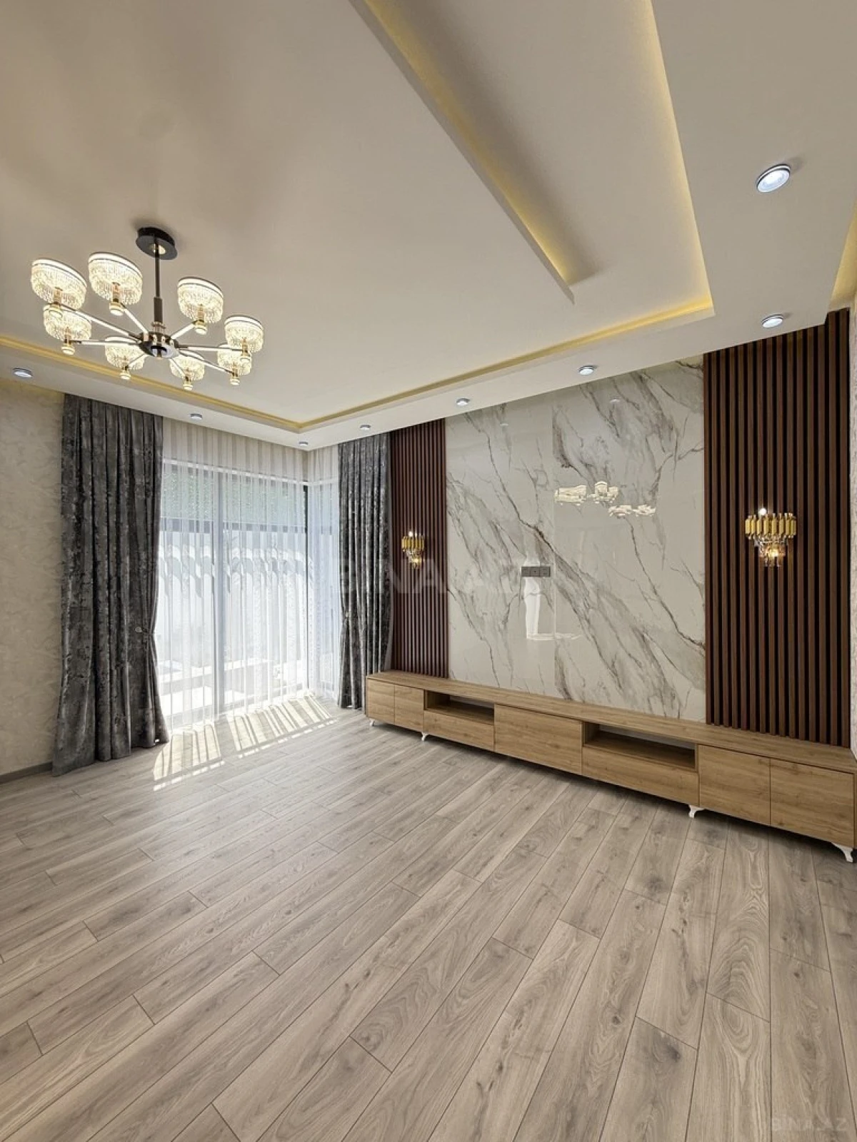 Satılır 4 otaqlı həyət evi 200 m²