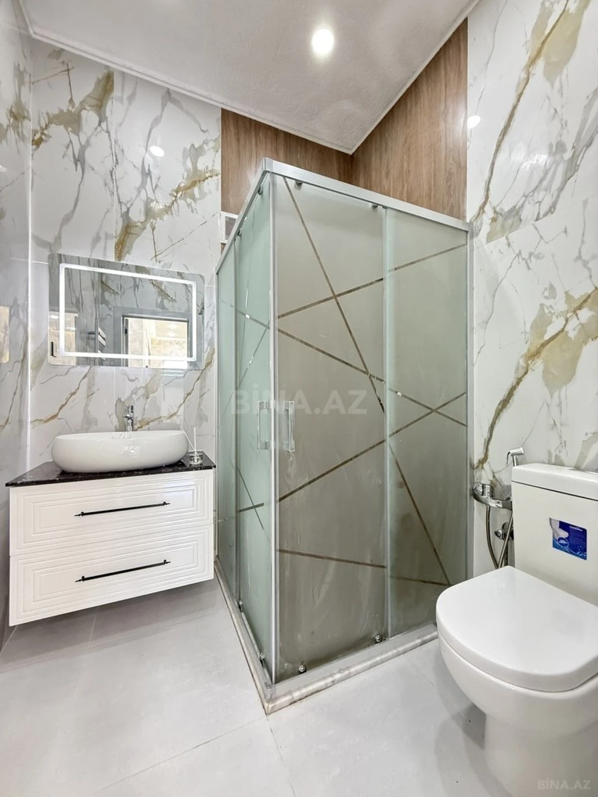 Satılır 4 otaqlı həyət evi 135 m²