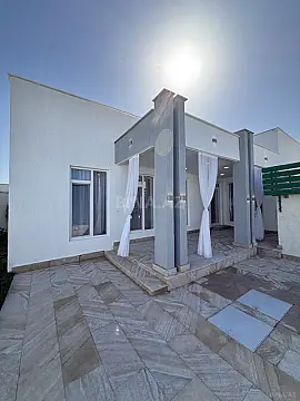 Satılır 4 otaqlı həyət evi 135 m²
